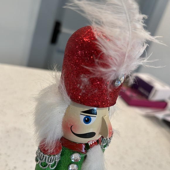 Nutcracker - Picture 5 of 5